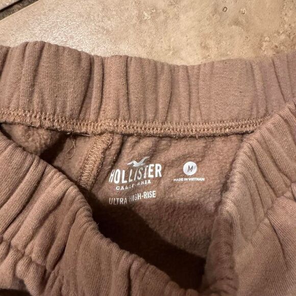 Hollister-co Women's Tan and Brown Joggers-tracksuits - Picture 3 of 7